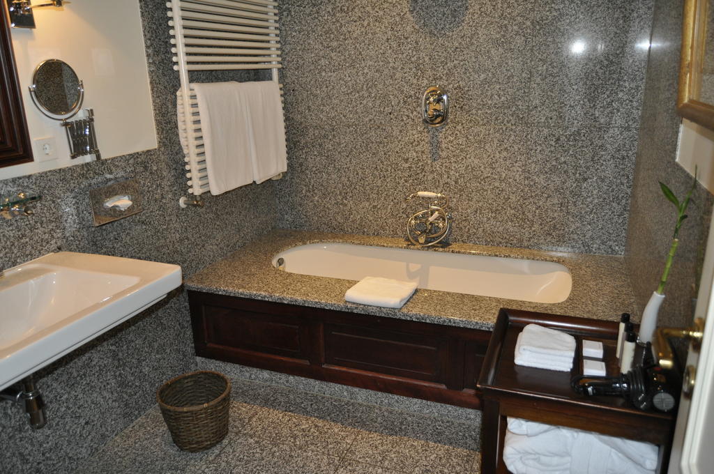 Hotel Albert Premier Luxembourg Bel Air Bilik gambar